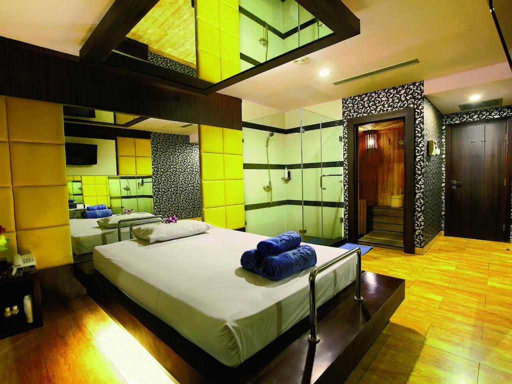 Отель Orchardz Jayakarta Экстерьер фото