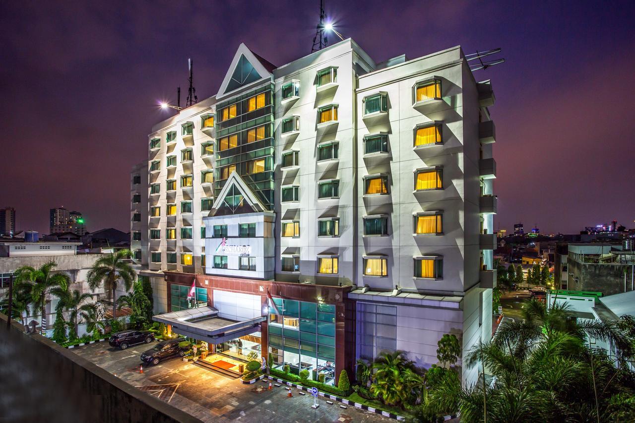 Отель Orchardz Jayakarta Экстерьер фото